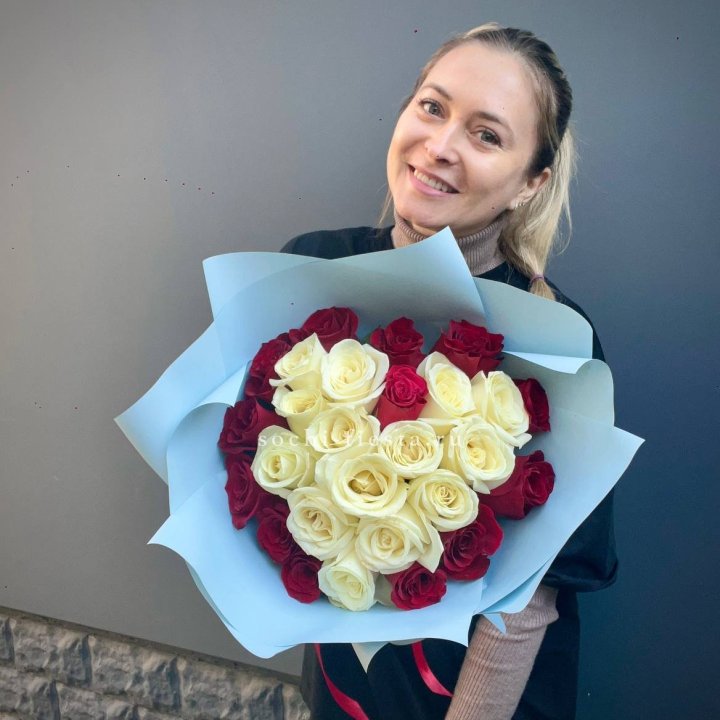 27 роз "Сердце" в Владивостоке