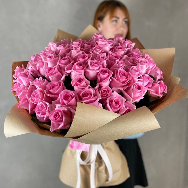 101 розовая роза в Владивостоке
