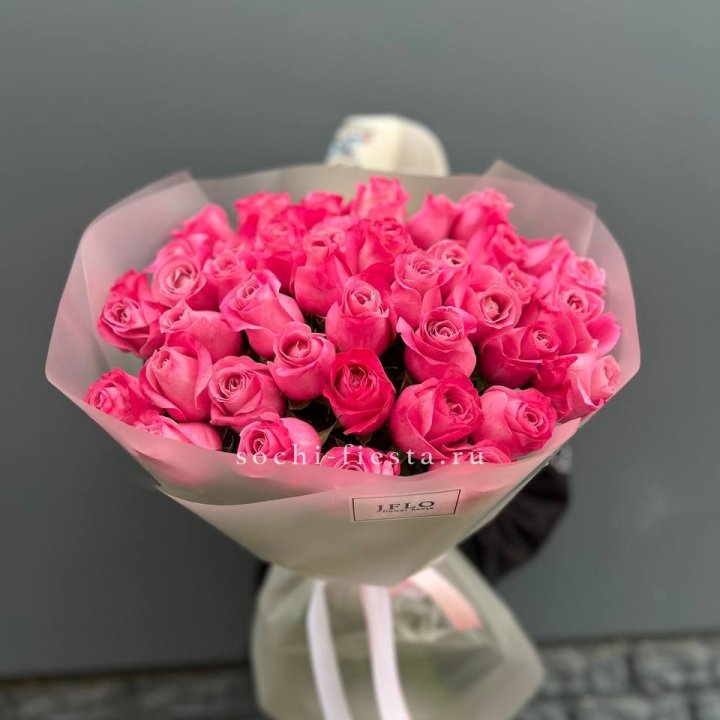 Роза малиновая в Владивостоке