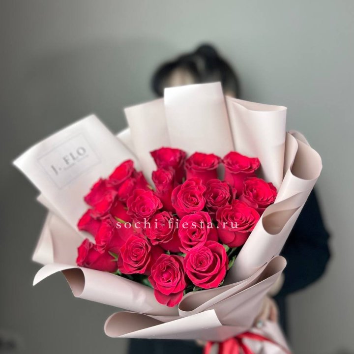 21 красная роза  в Владивостоке