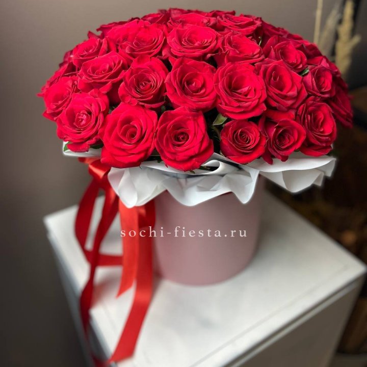 Красные розы 51шт  в коробке в Владивостоке