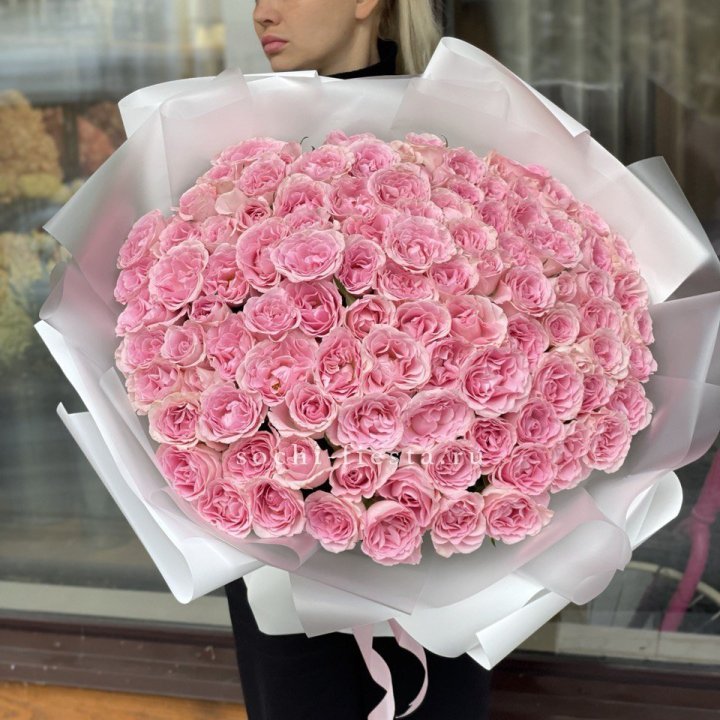 101 нежно-розовая роза в Владивостоке