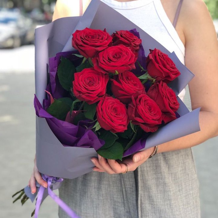 9  красных роз №1 в Владивостоке