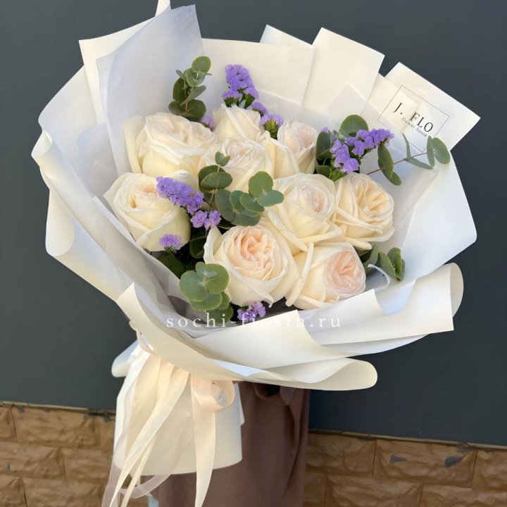 Букет из роз Вайт охара в Владивостоке