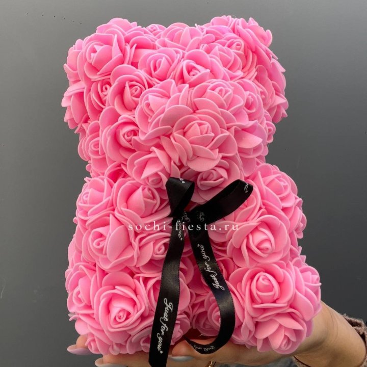 Игрушка медведь из розовых роз в Владивостоке