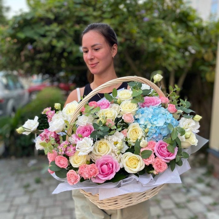 Цветочная корзина №2 в Владивостоке