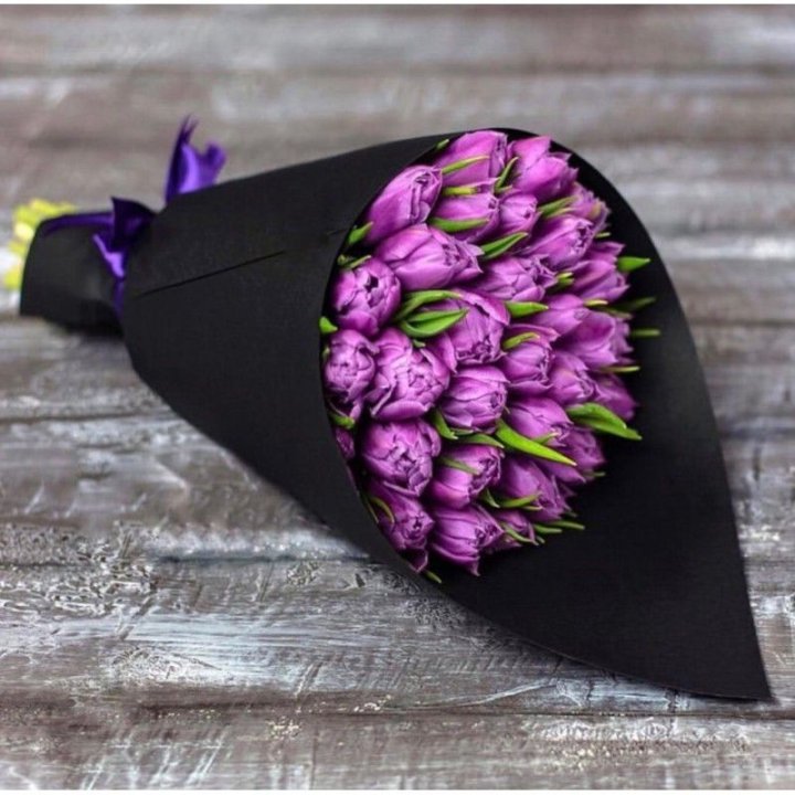 Пионовидные тюльпаны блэк в Владивостоке